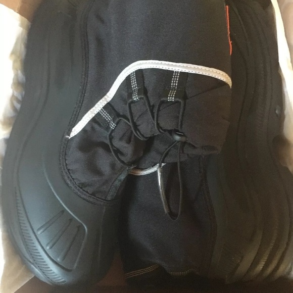 sorel men's bear extreme snow boot